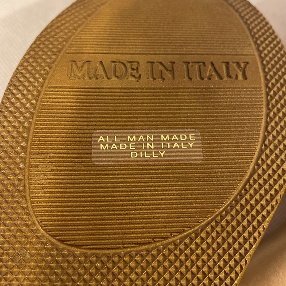 Comtesa Gold Sandals with Rhinestone Accent NWOT Size 9 Made in Italy - Picture 6 of 11